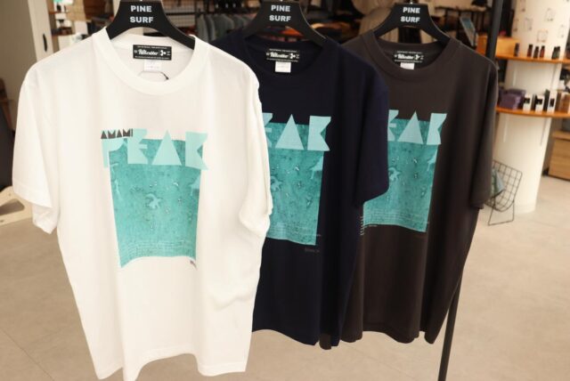 T-SHIRTS COLLCTION 🔥

アクティブな表情を見せる Rivvia Projects のゲームシャツ。
大人の遊び心をくすぐるハートロゴ🫶
そして、海を感じるポップなバックプリントが目を惹く The RLM のサーフクラブTシャツ。

サーフシーンからタウンユースまで、
ガシガシ着回せるタフで洗練されたラインナップです。
店頭で是非チェックしてみてください😌✨

📍 PINE SURF
三重県松阪市宝塚町1507-1
OPEN：11:00-20:00
CLOSED：Sunday
☎️ 0598-33-7505

#pinesurf #surfin #tシャツ #三重